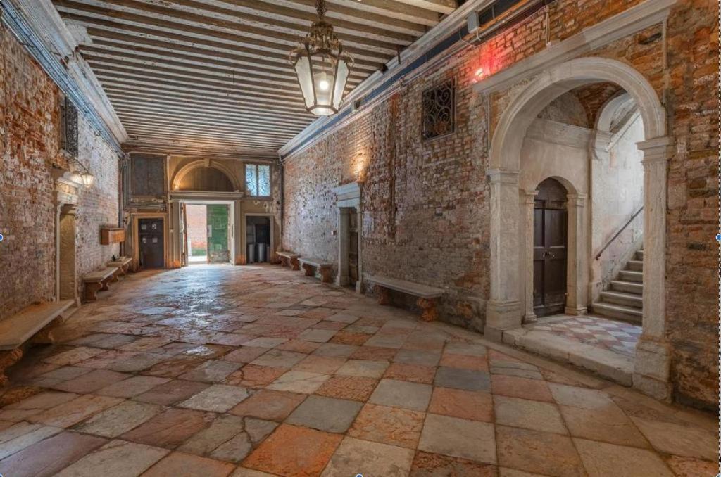 Bellissimo Appartamento In Palazzo Storico Velence Kültér fotó